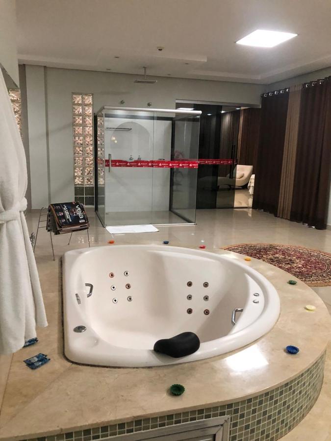 Hotel Baeza Goiatuba Екстер'єр фото