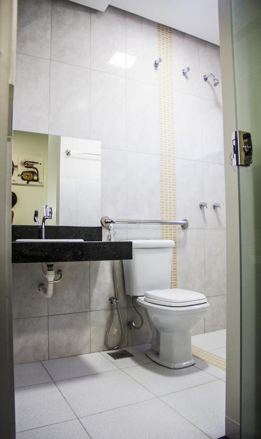 Hotel Baeza Goiatuba Екстер'єр фото