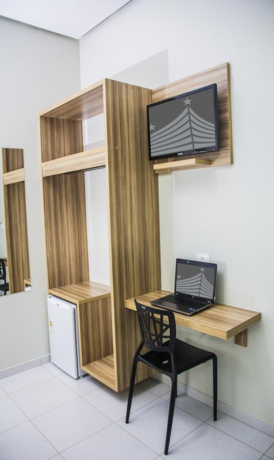 Hotel Baeza Goiatuba Екстер'єр фото