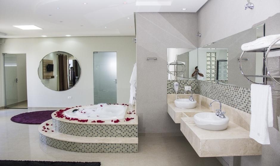Hotel Baeza Goiatuba Номер фото
