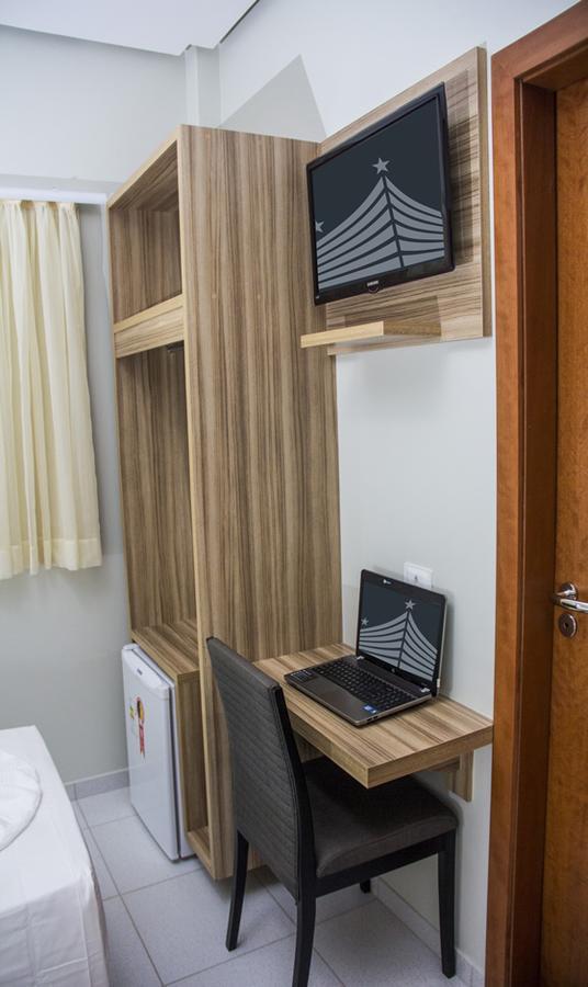Hotel Baeza Goiatuba Номер фото