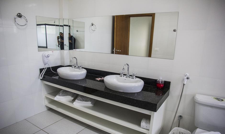 Hotel Baeza Goiatuba Екстер'єр фото