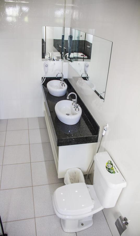 Hotel Baeza Goiatuba Екстер'єр фото